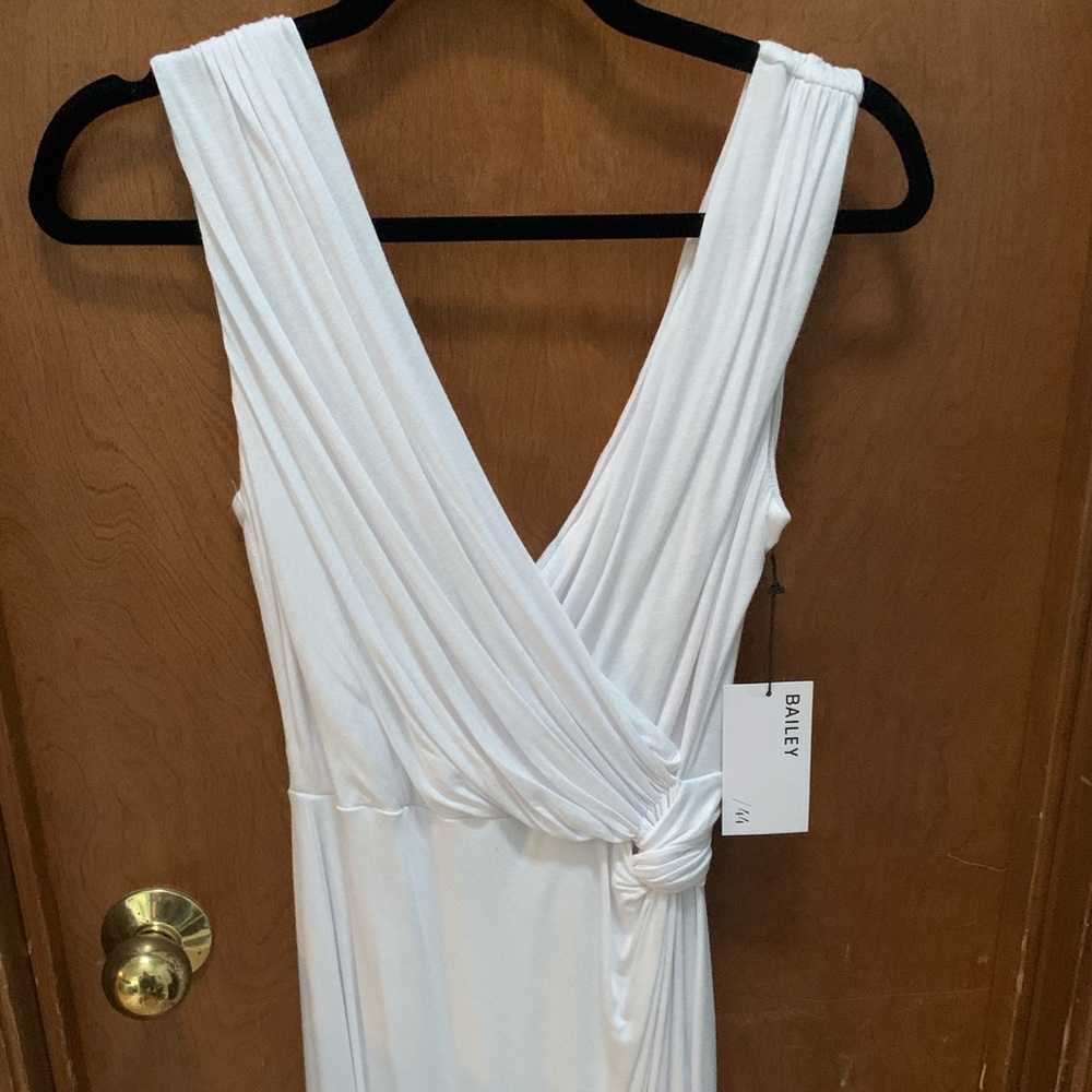 bailey 44 NWT white slinky dress. Size Medium